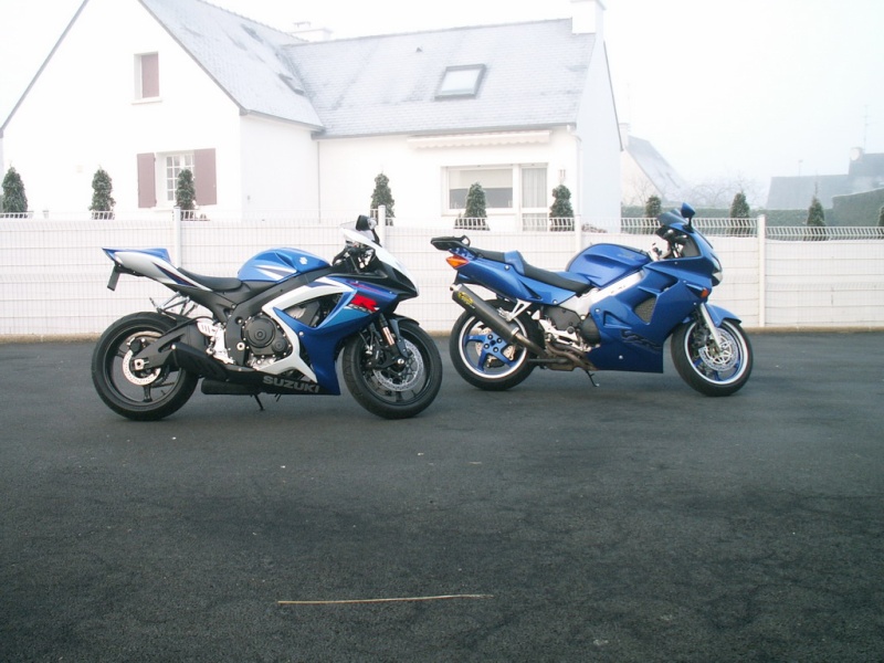 Honda vfr 800 vs gsxr 750 #1