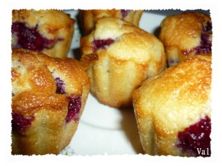 Blog de valsixt : Les gourmandises de Val, Muffins coeur de framboises