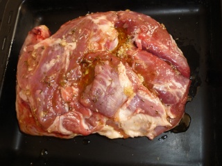 Blog de valsixt : Les gourmandises de Val, Epaule d'agneau au miel et au thym
