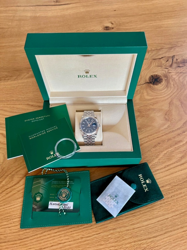 Coin des Affaires Rolex Datejust 126234 Cadran bleu dit modo